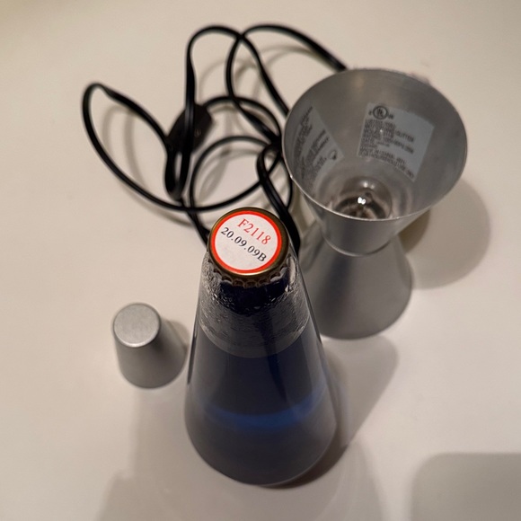 Silver and Blue Lava Lamp - Picture 3 of 9